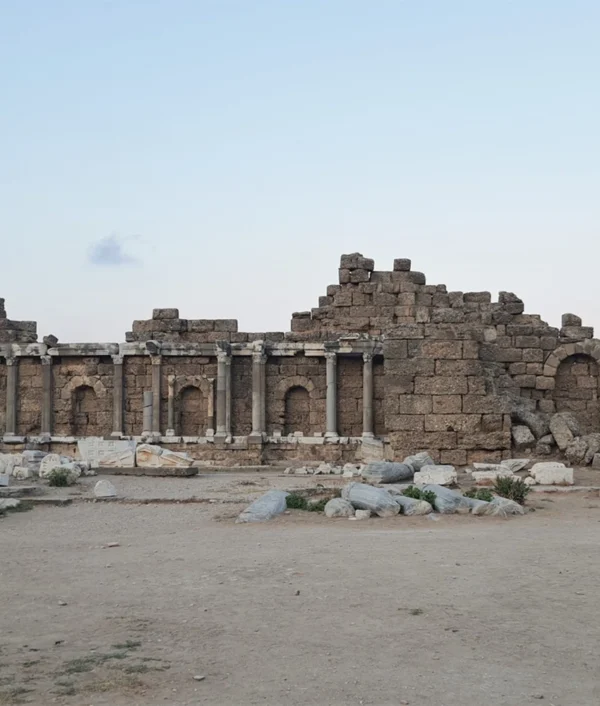 Сиде — гармония древности, красоты и современности