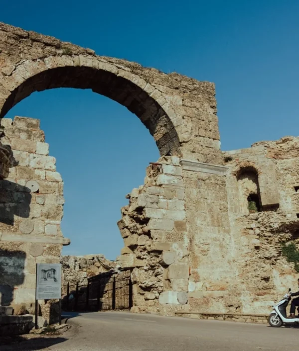 Сиде — гармония древности, красоты и современности